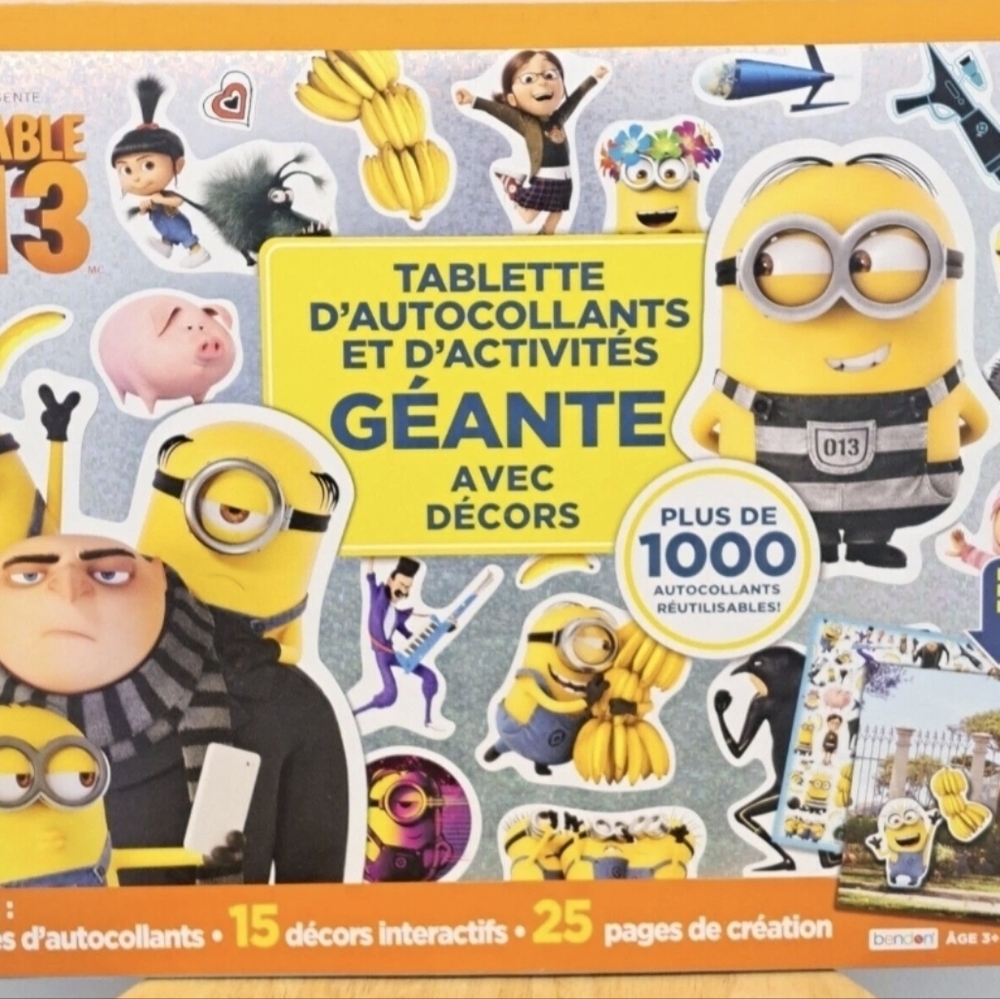 Despicable Me 3 GIANT Activity Book – Stickers, French Edition 19 X 16 - HUGE